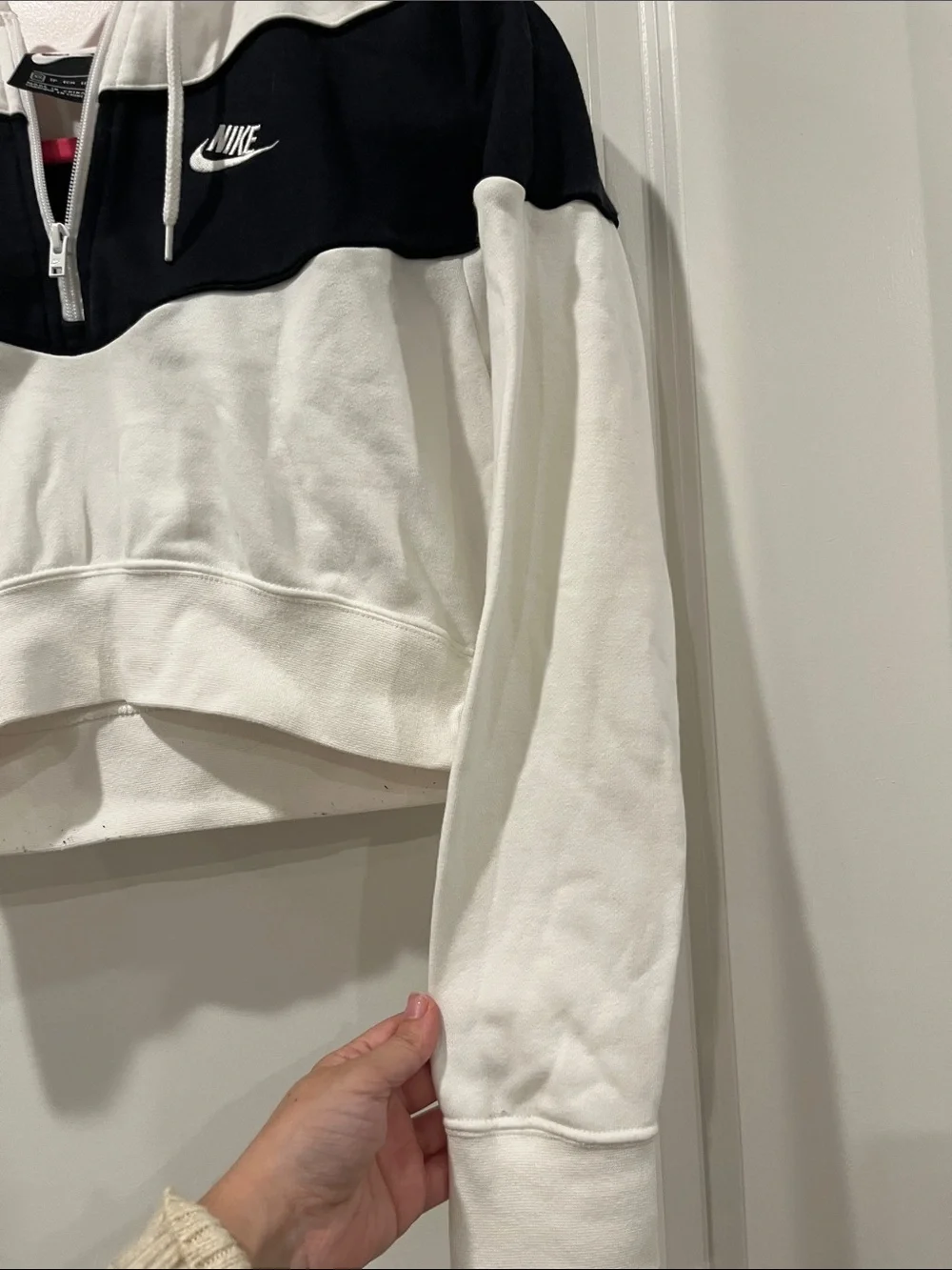 Nike cropped half